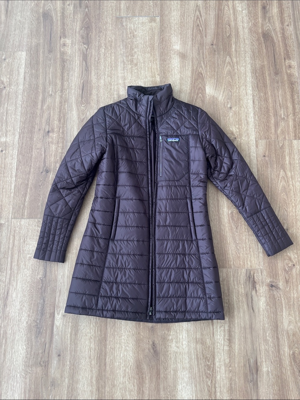 Patagonia Women's Quilted Long Insulated Jacket - maroon coloured, size small